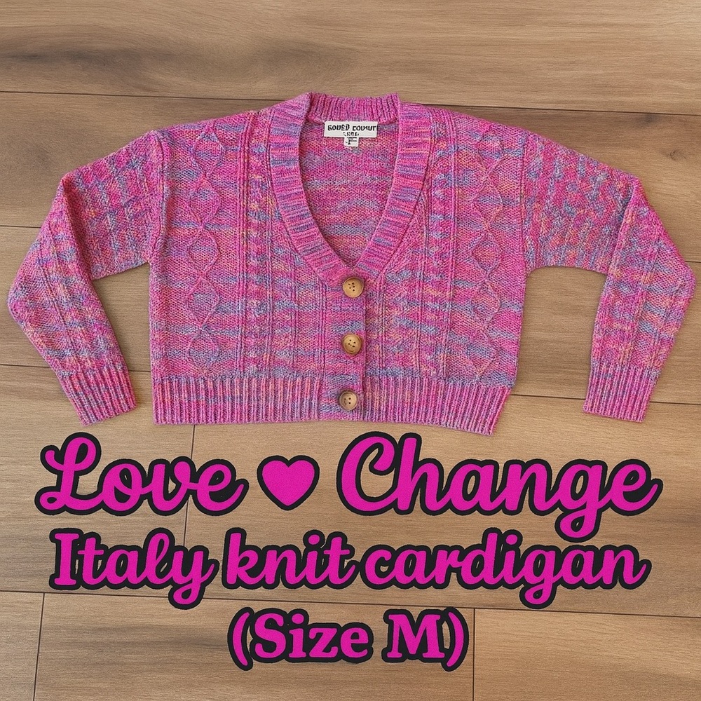 Cropped chunky knit cardigan by LOVE CHANGE